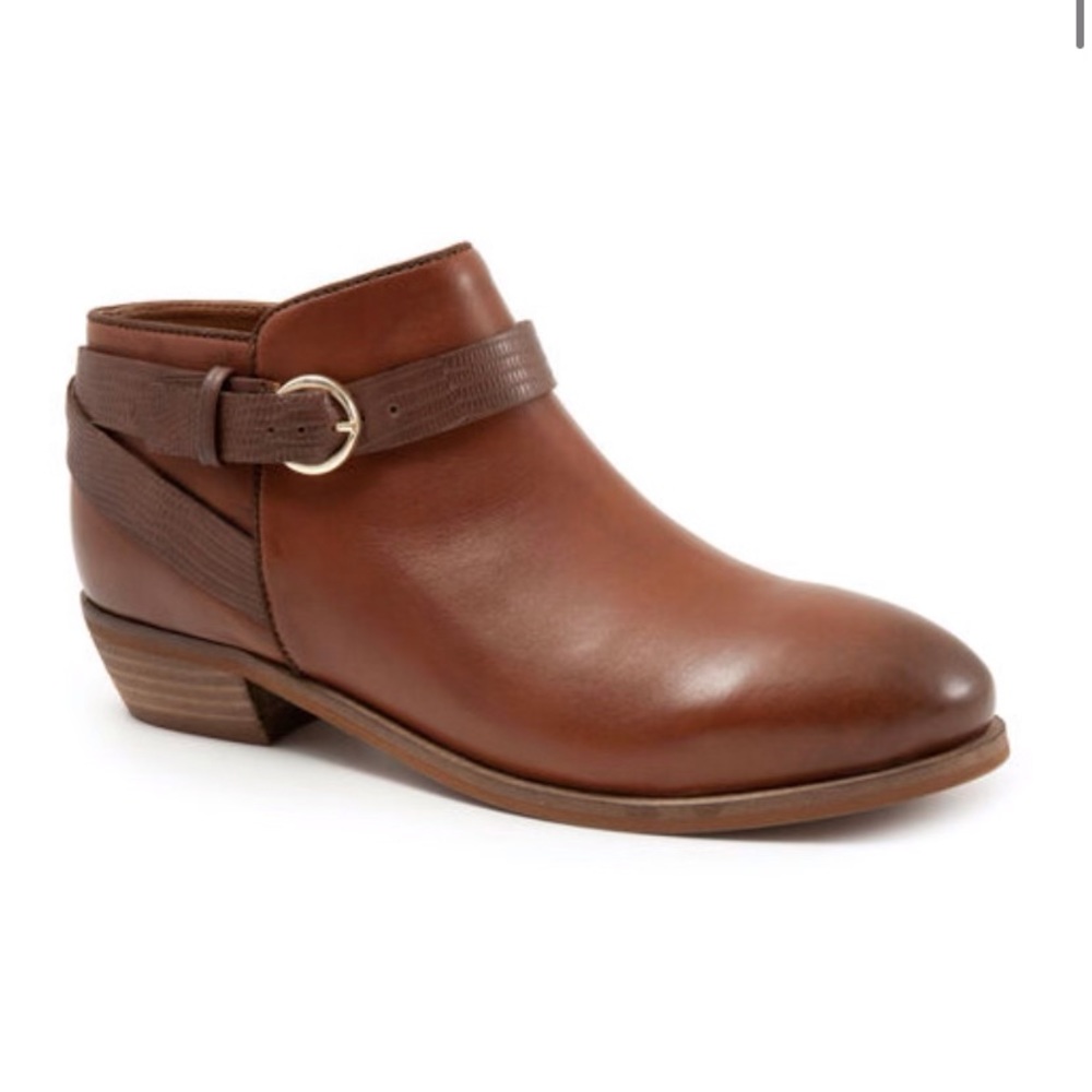 Ankle Boots & Booties Womenś Size 6.5 M
Raven Boot
By SoftWalk